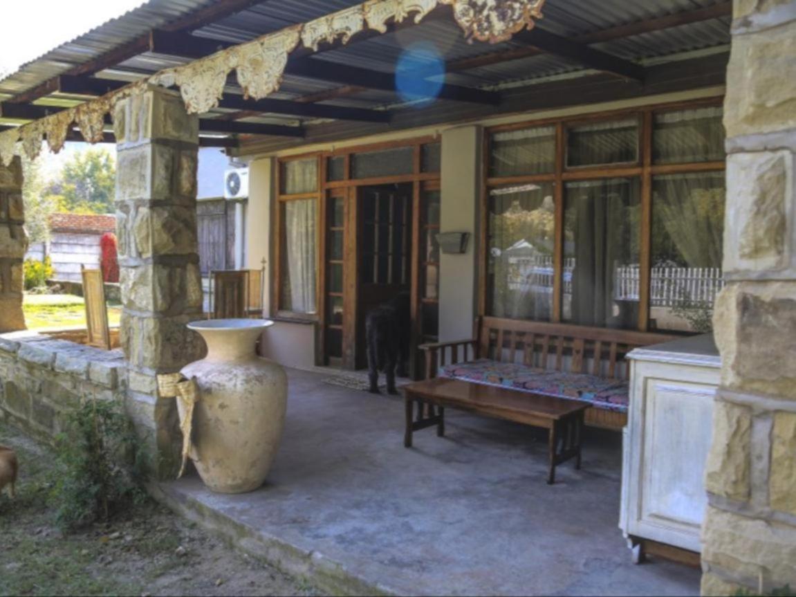 The Green Acorn Guest House Ficksburg Exterior foto